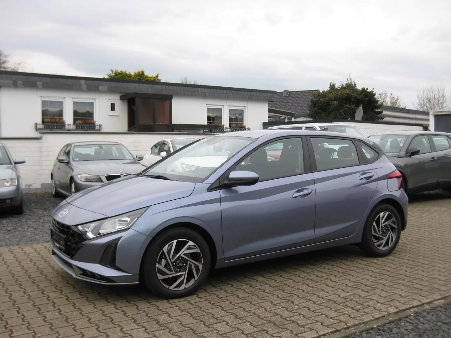 Hyundai i20 1.0 T-GDI DCT,Navi,SH,Kamera,PDC,Alu Bleu - 1