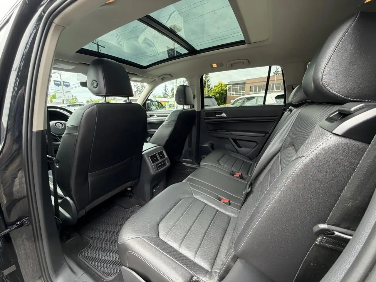 Volkswagen Atlas снимка Volkswagen Atlas