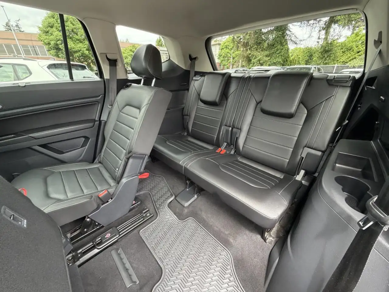 Volkswagen Atlas снимка Volkswagen Atlas