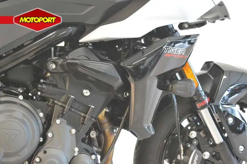Triumph TIGER 660 - foto 8