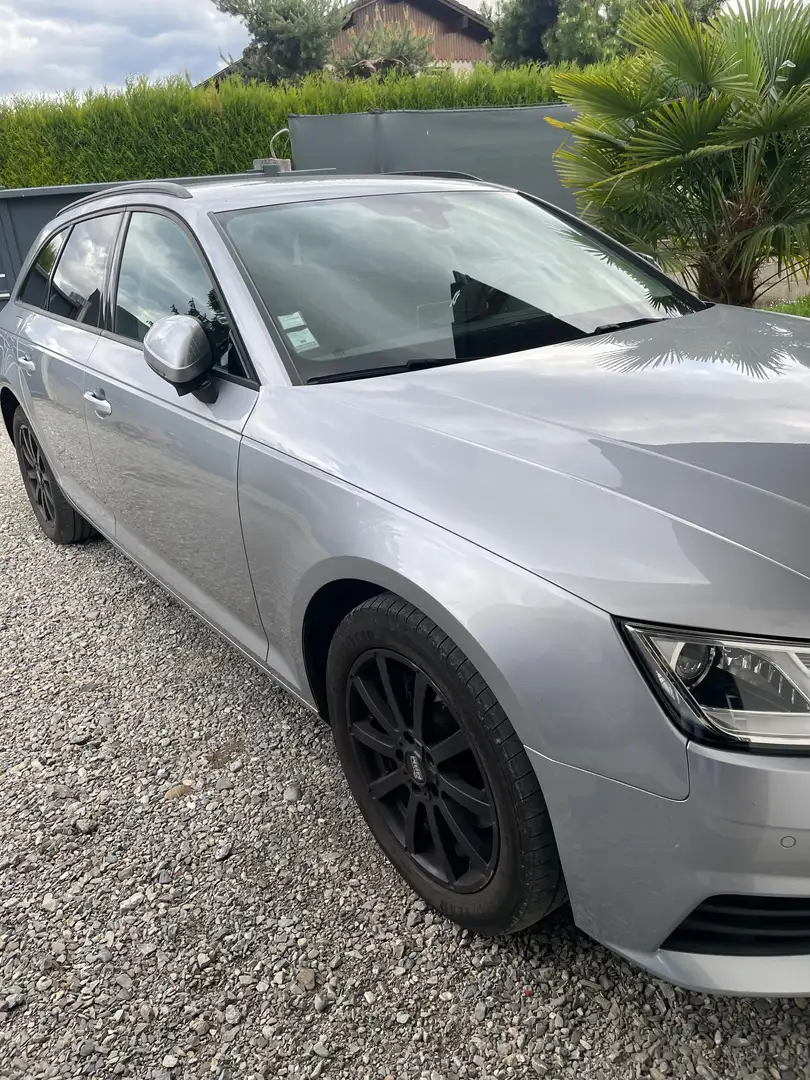 Audi A4 A4 AVANT 2.0 TDI 150 Gris - 1