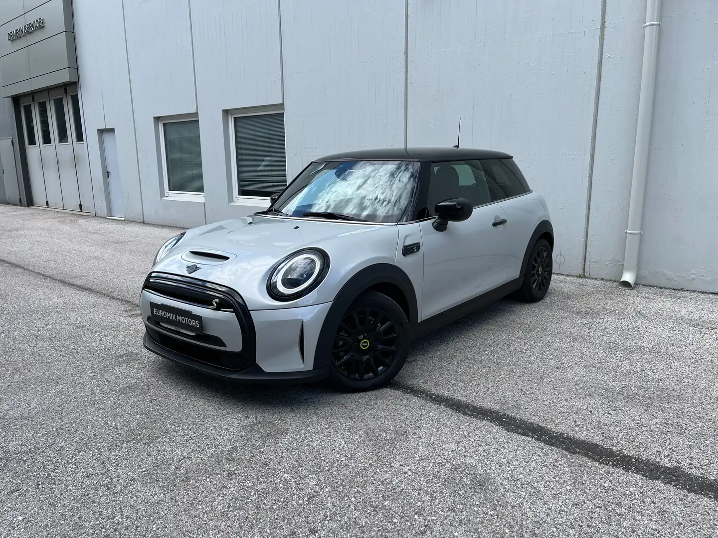 MINI Cooper SE Mini 3p Cooper SE Electric auto Plateado - 1