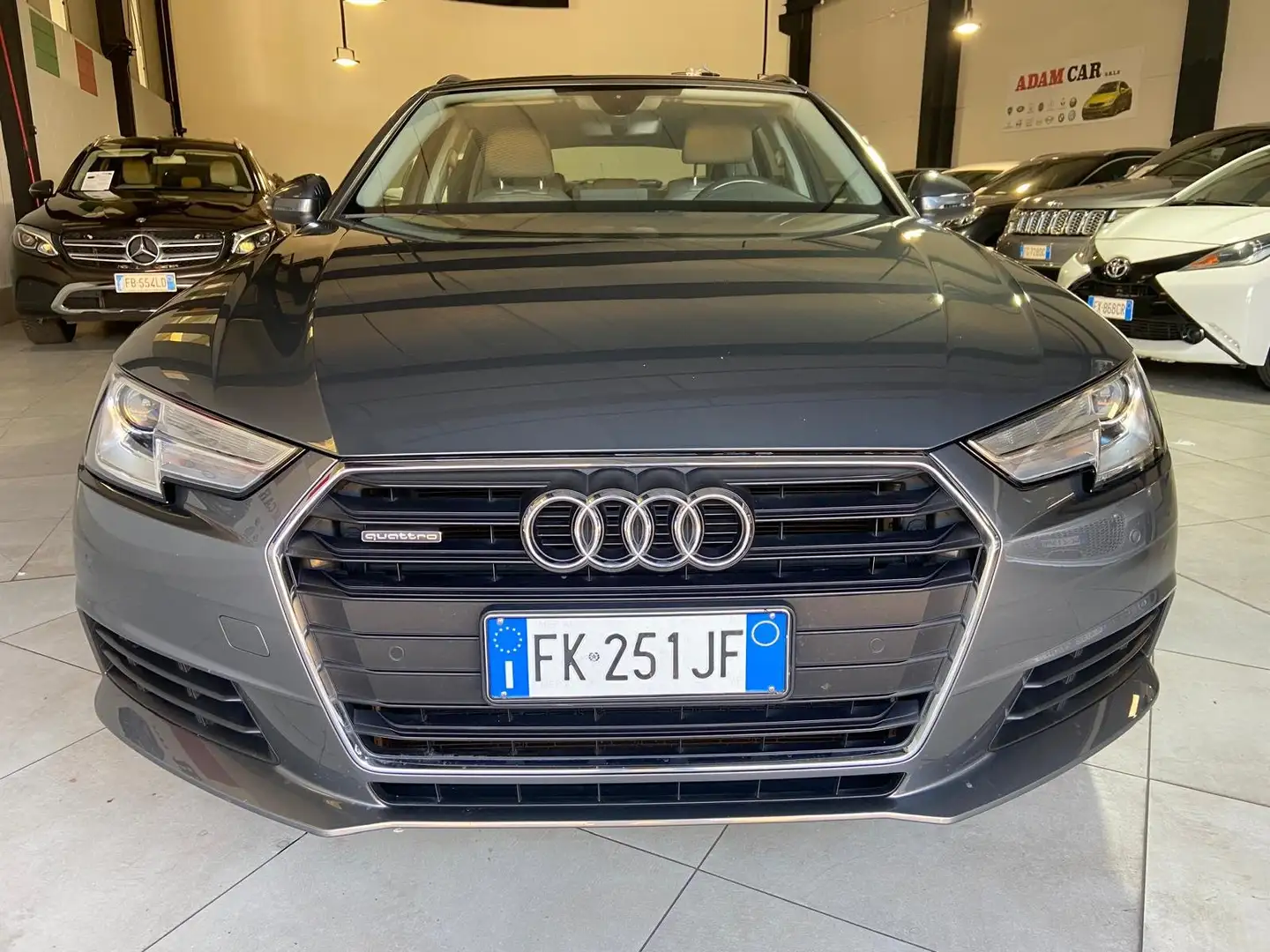 Audi A4 A4 Avant 2.0 tdi Business 190 CV 4 S-TRONIC Gris - 1