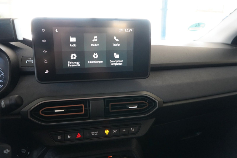 Dacia Jogger Extreme R-KAMERA / KLIMA / TEMPOMAT / PDC — photo 13