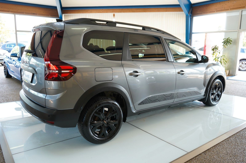 Dacia Jogger Extreme R-KAMERA / KLIMA / TEMPOMAT / PDC — photo 4