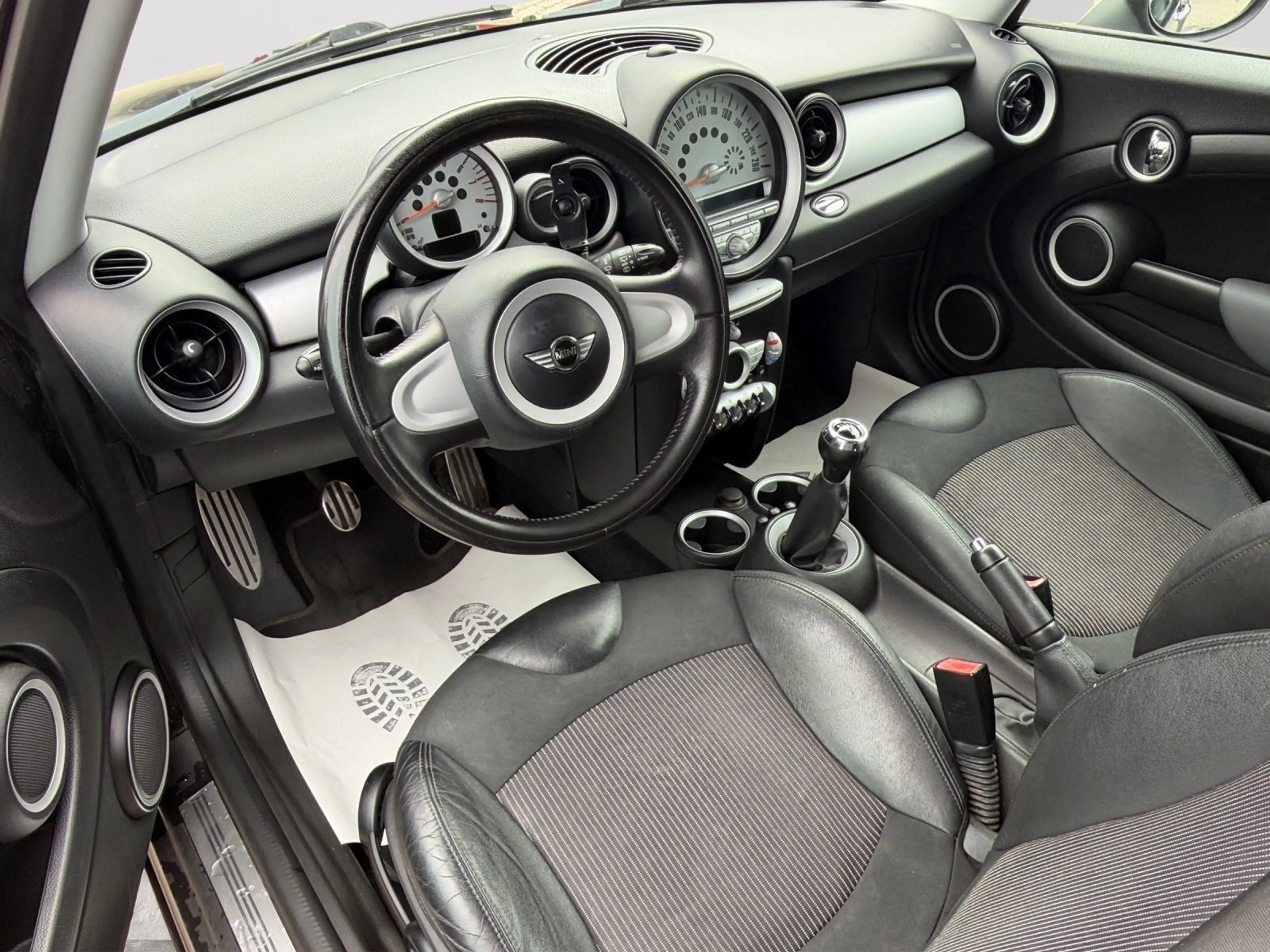 MINI Cooper SITZHEIZUNG|NAVI|KLIMA|TÜV — photo 4