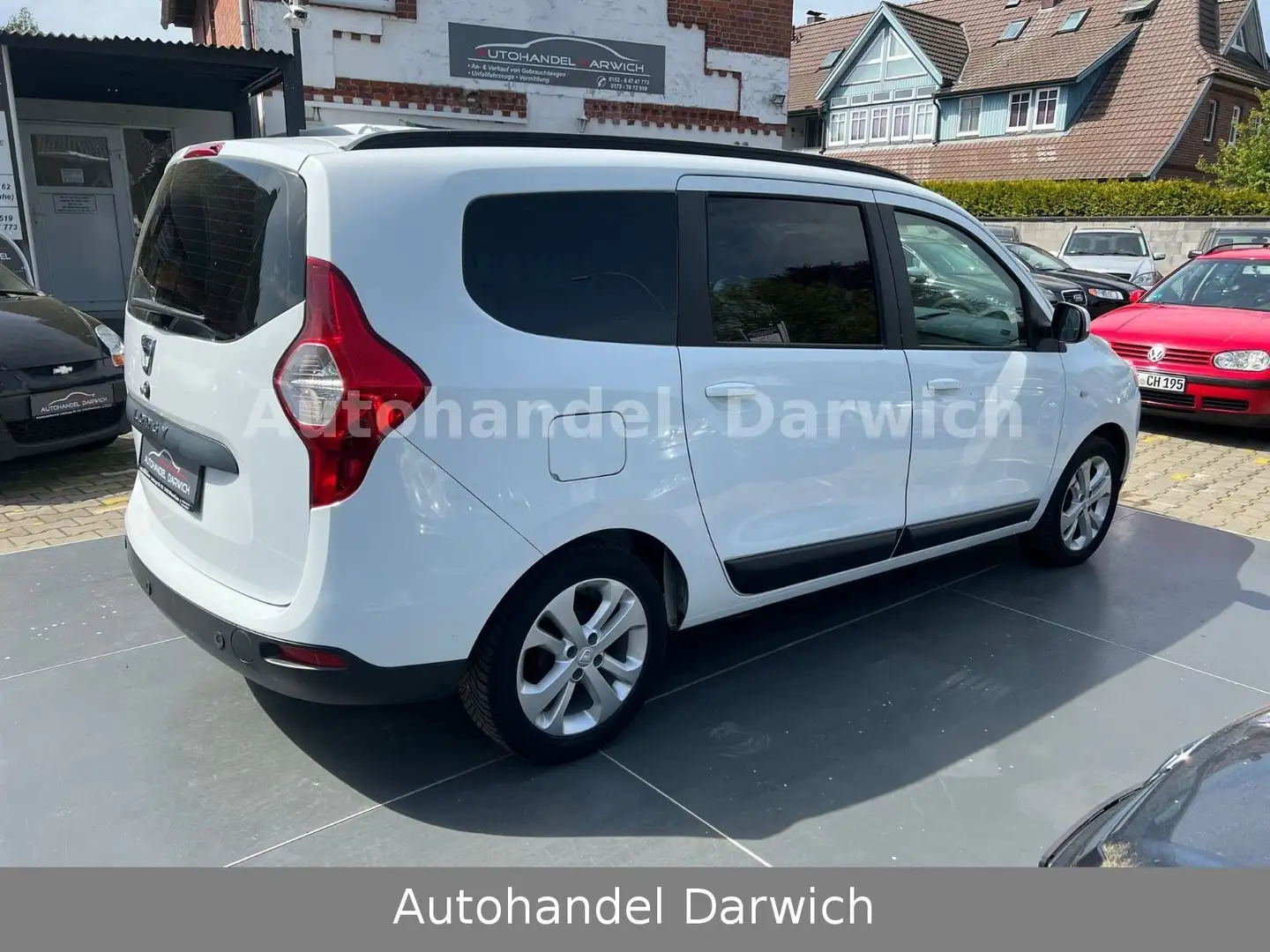 Dacia Lodgy Prestige 2.Hand Nav/LED/PDC/AHK/5-7 Sitze Weiß - 2