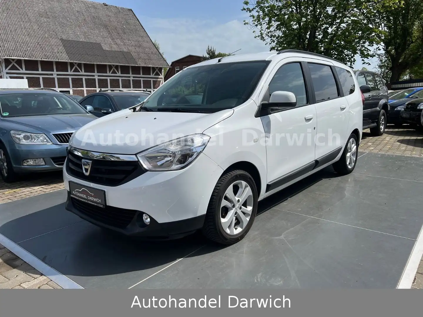 Dacia Lodgy Prestige 2.Hand Nav/LED/PDC/AHK/5-7 Sitze Weiß - 1