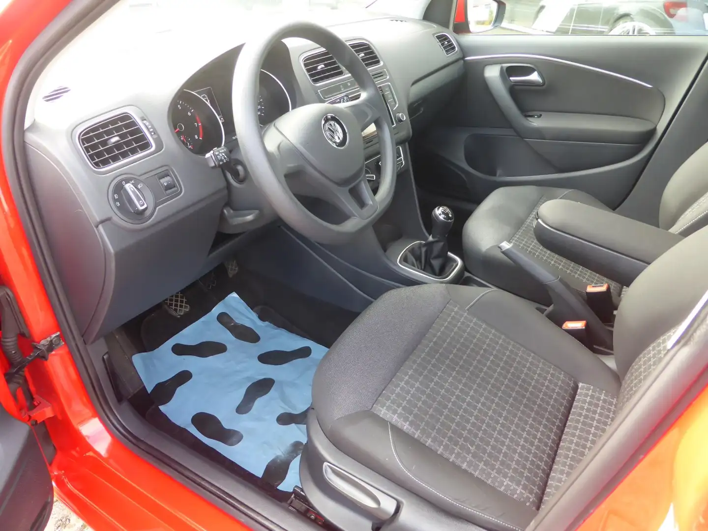 Volkswagen Polo V 1.2 TSI BMT/Start-Stopp Comfortline FIA World Ra Rot - 2