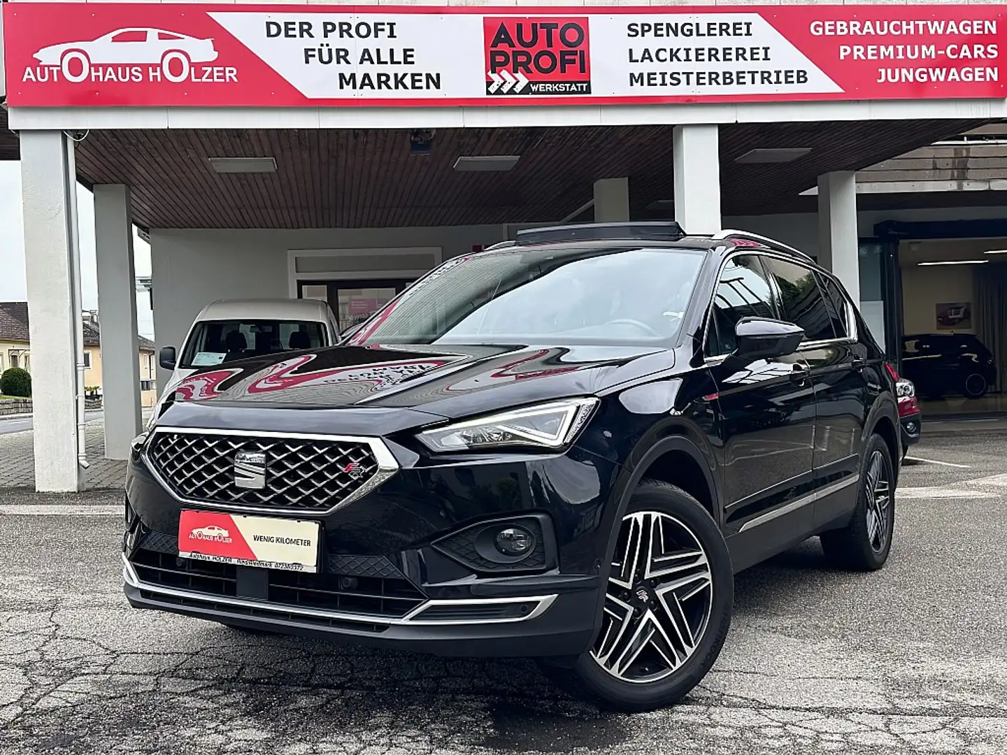 SEAT Tarraco 1,5 TSI ACT Xcellence *Panorama, Leder, LED* Schwarz - 1