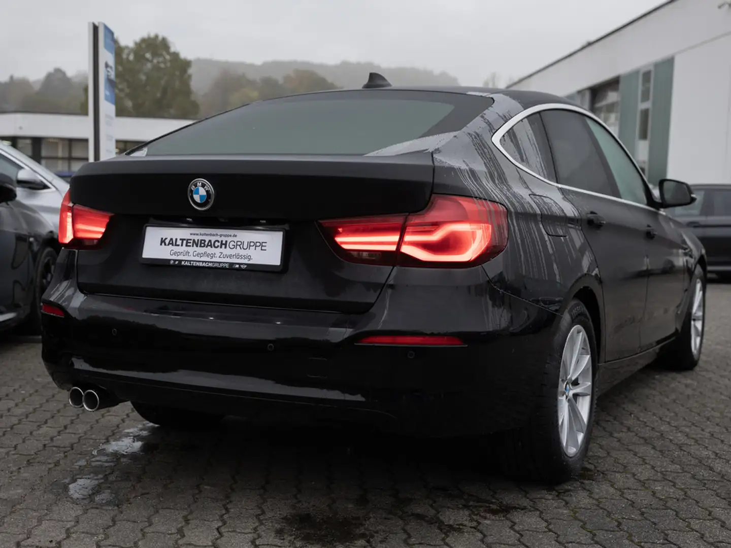 BMW 320 Gran Turismo xDrive FACEL. HUD LED W-LAN Zwart - 2