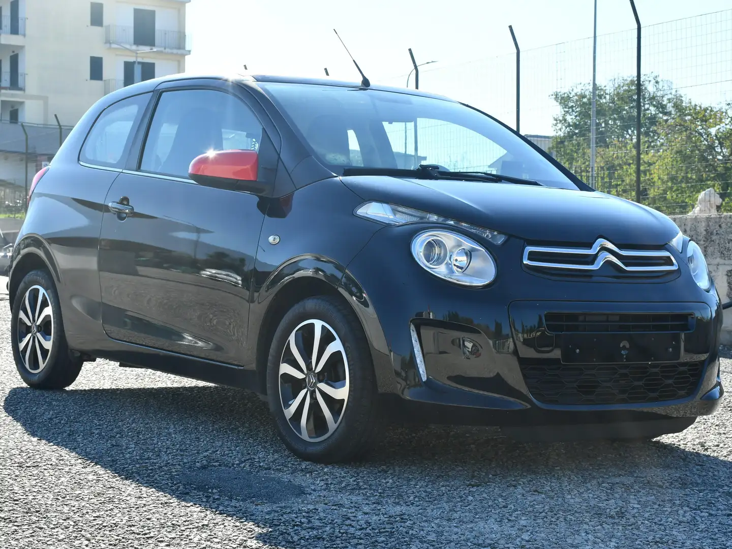 Citroen C1 Airscape 3p 1.2 puretech Shine Nero - 1