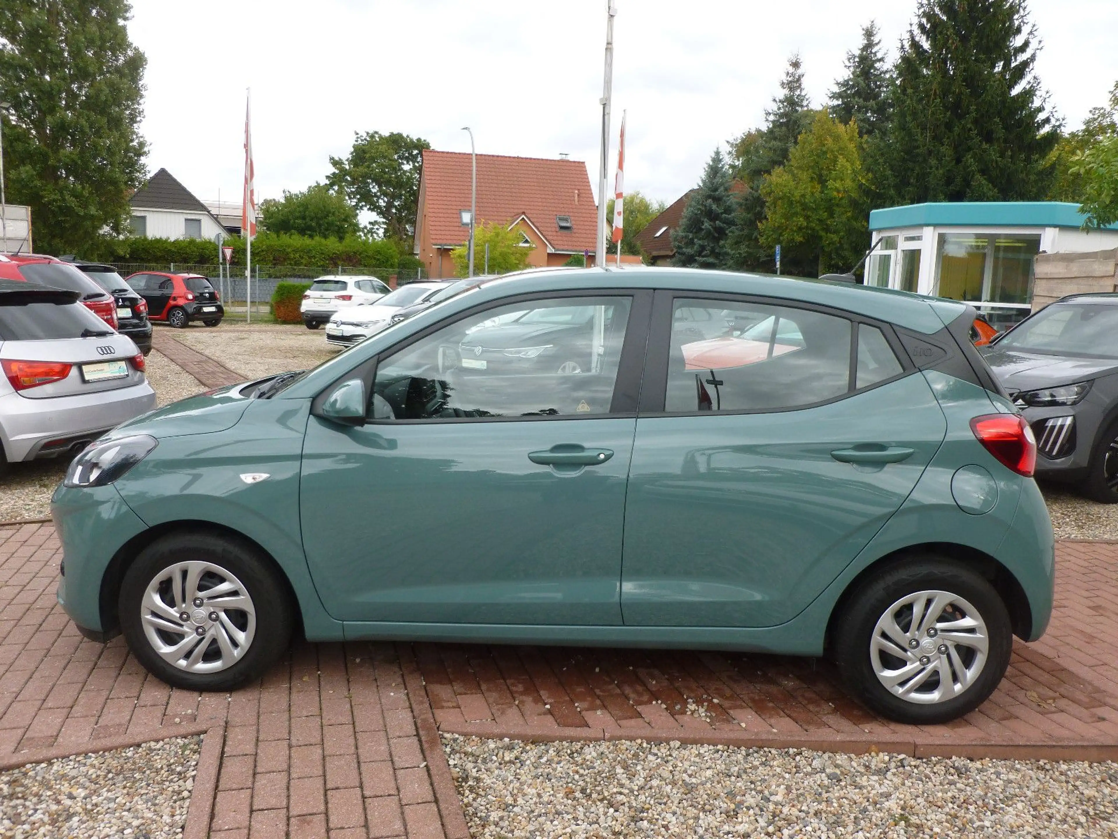 Hyundai i10 Spuhalteassistent/BT/DAB/Tempomat/Notbrems. — photo 2
