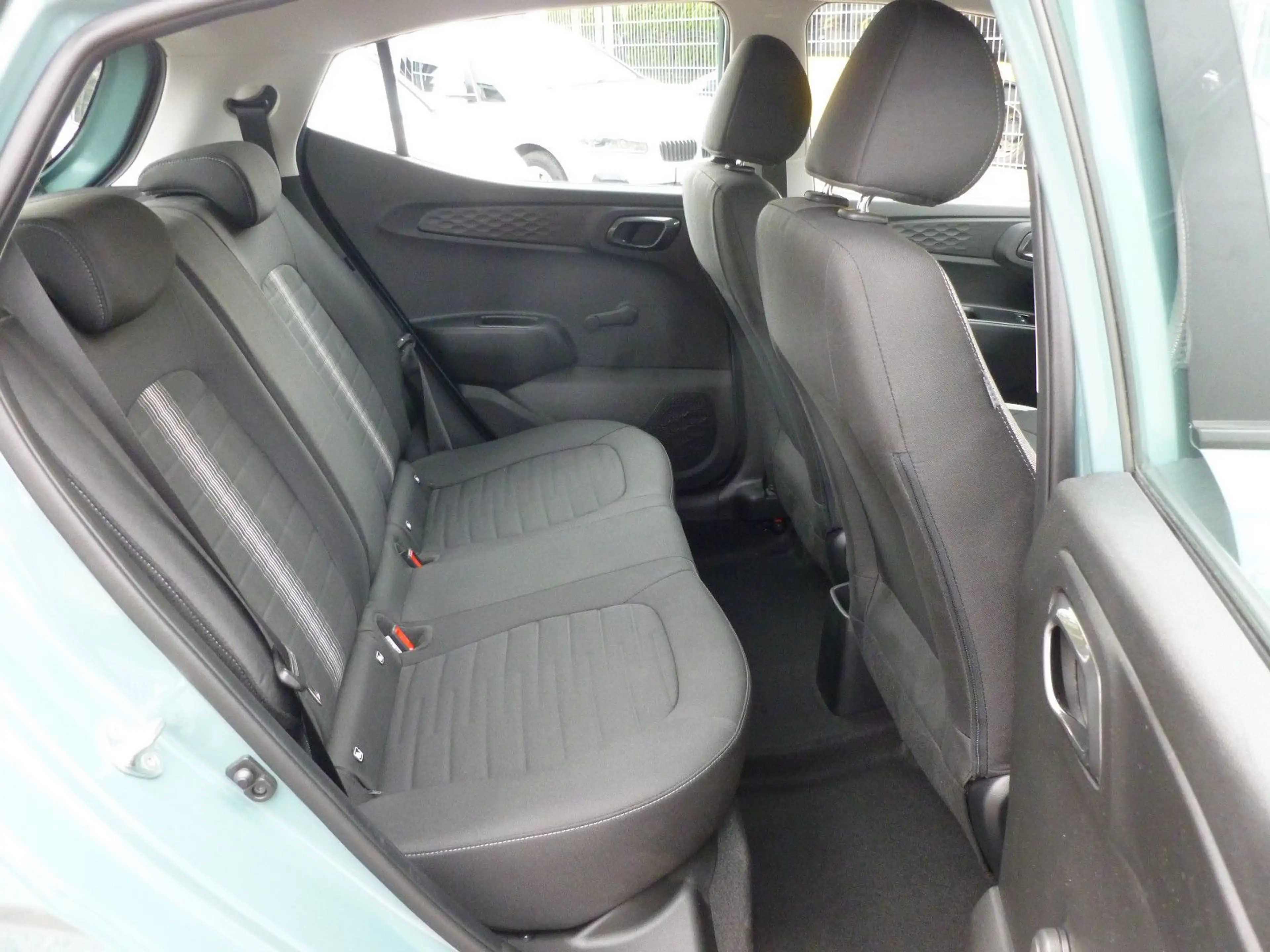 Hyundai i10 Spuhalteassistent/BT/DAB/Tempomat/Notbrems. — photo 13
