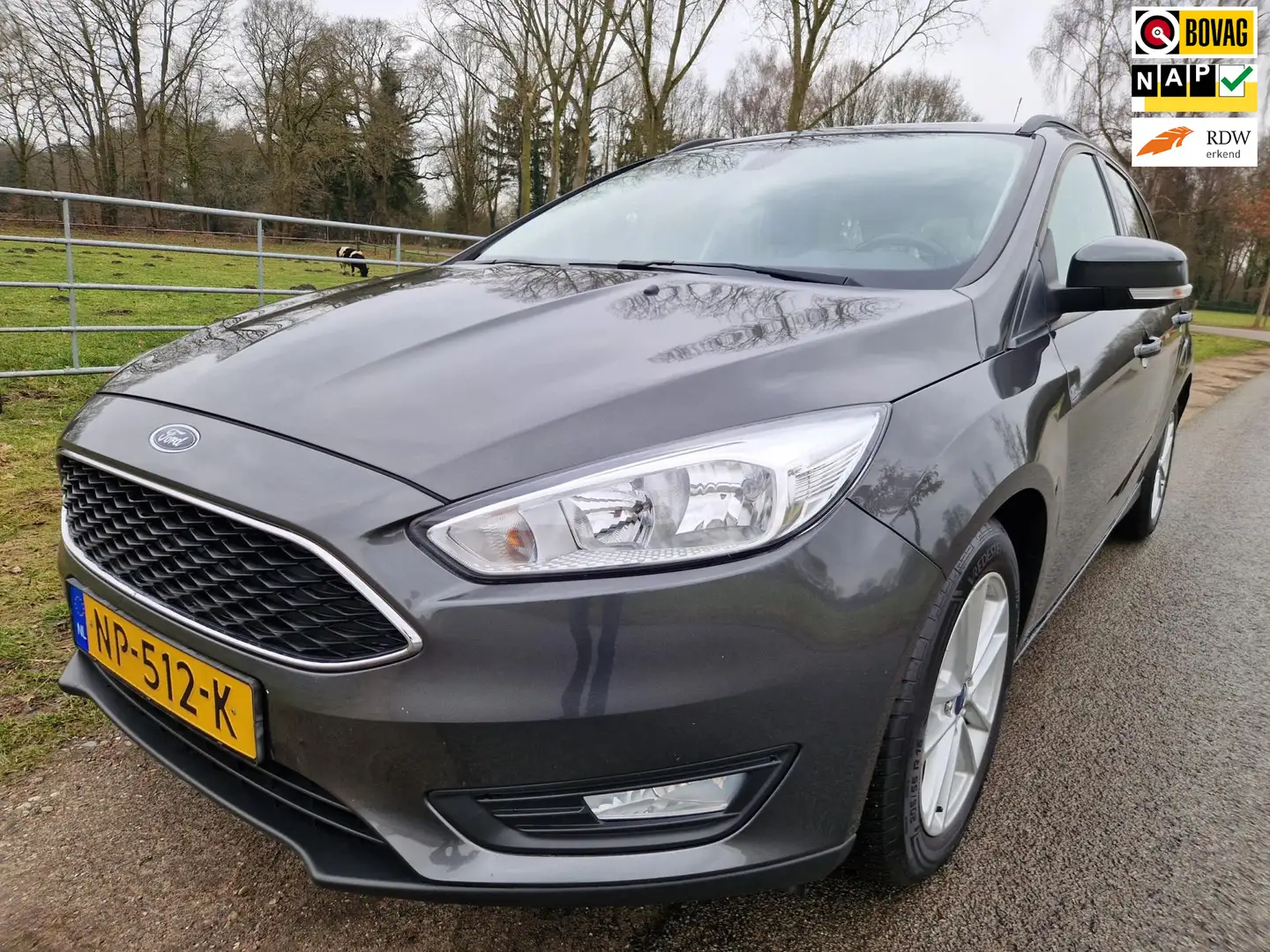 Ford Focus Wagon 1.0 Lease Edition dealer ond. met navi, airc Grau - 1