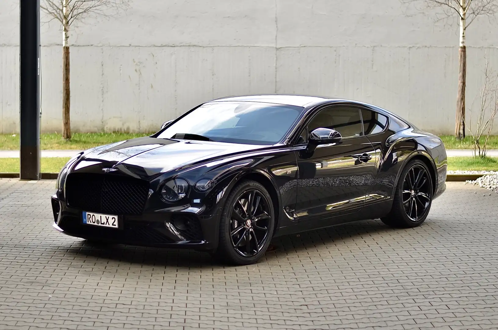 Bentley Continental GT W12 First Edition crna - 1