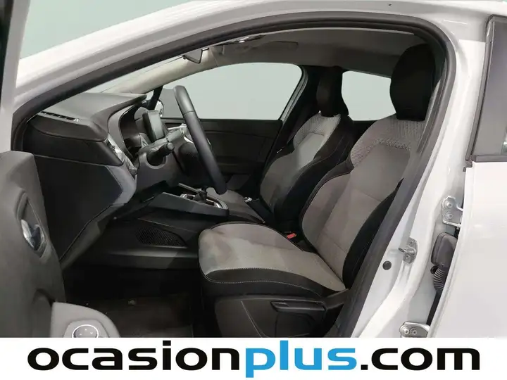 Mitsubishi Colt 2025, foto 10