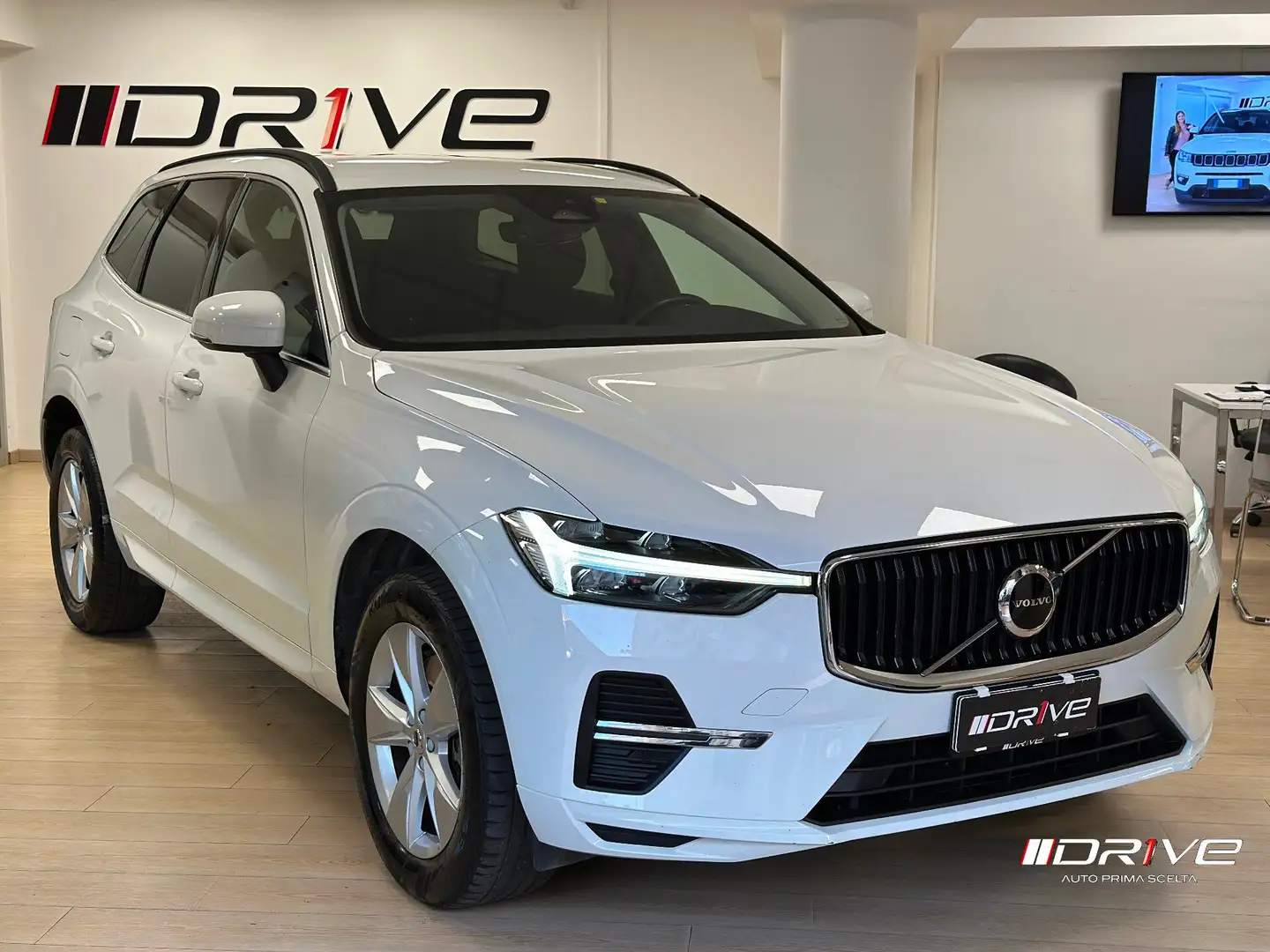 Volvo XC60 XC60 B4 (d) Geartronic Momentum Blanc - 2