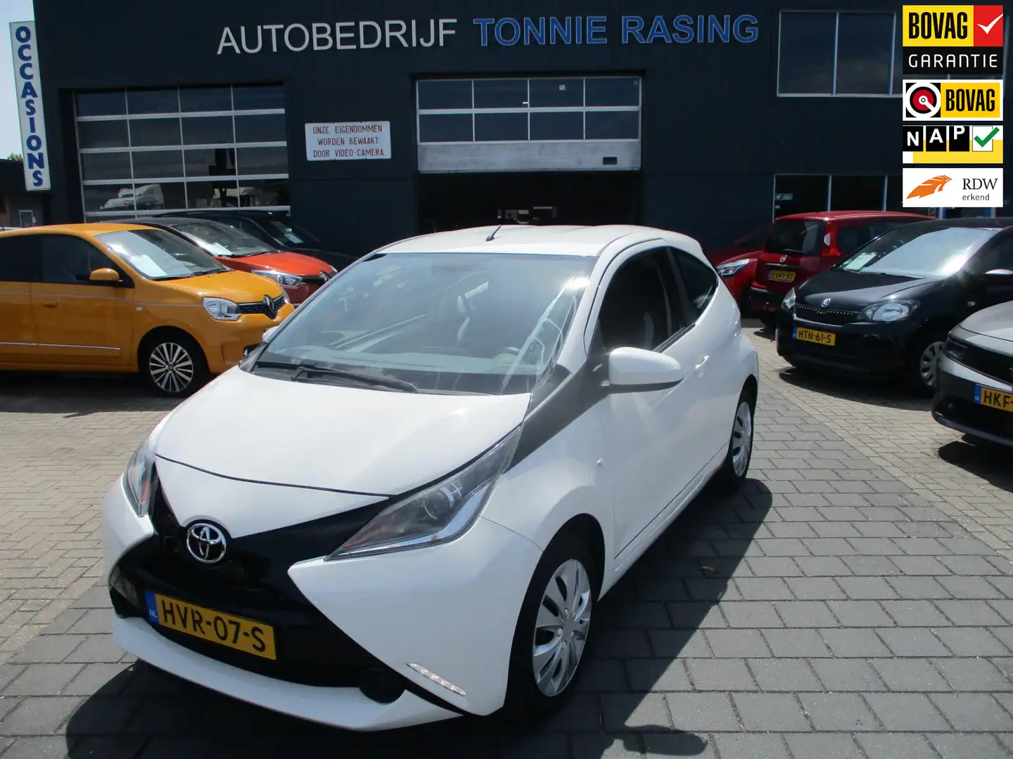 Toyota Aygo 1.0 VVT-i x-now Wit - 1