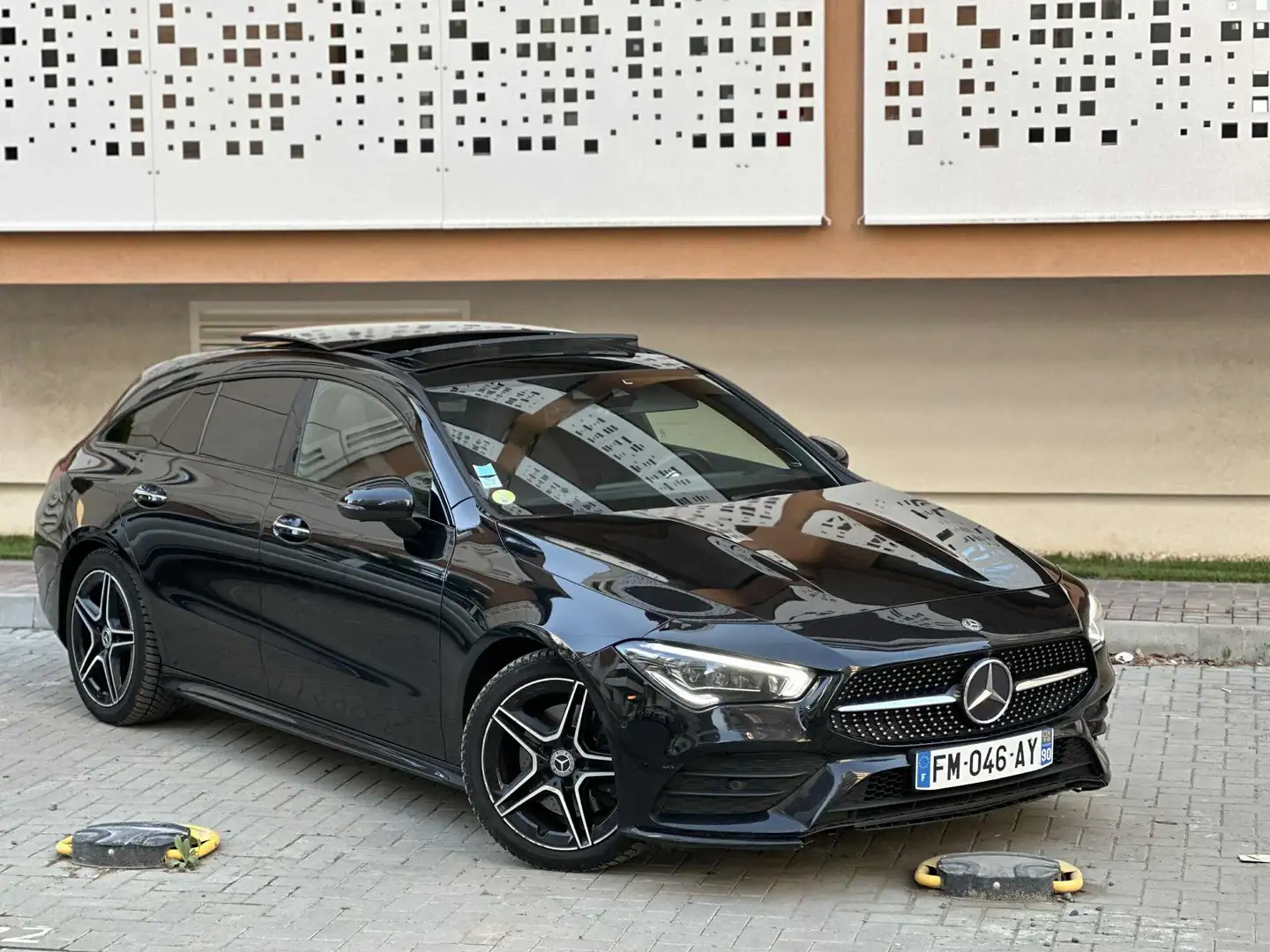 Mercedes-Benz CLA 220 Shooting Brake d 8G-DCT AMG Line - 2