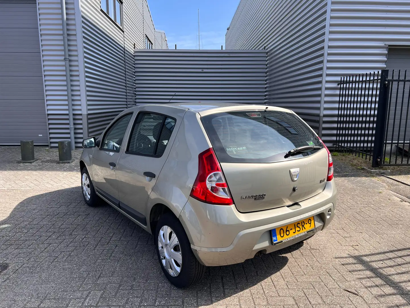 Dacia Sandero 1.2 Ambiance, Airco, NAP Grijs - 2