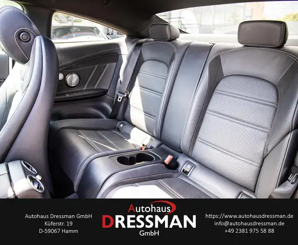 Mercedes-Benz C-Class view 13