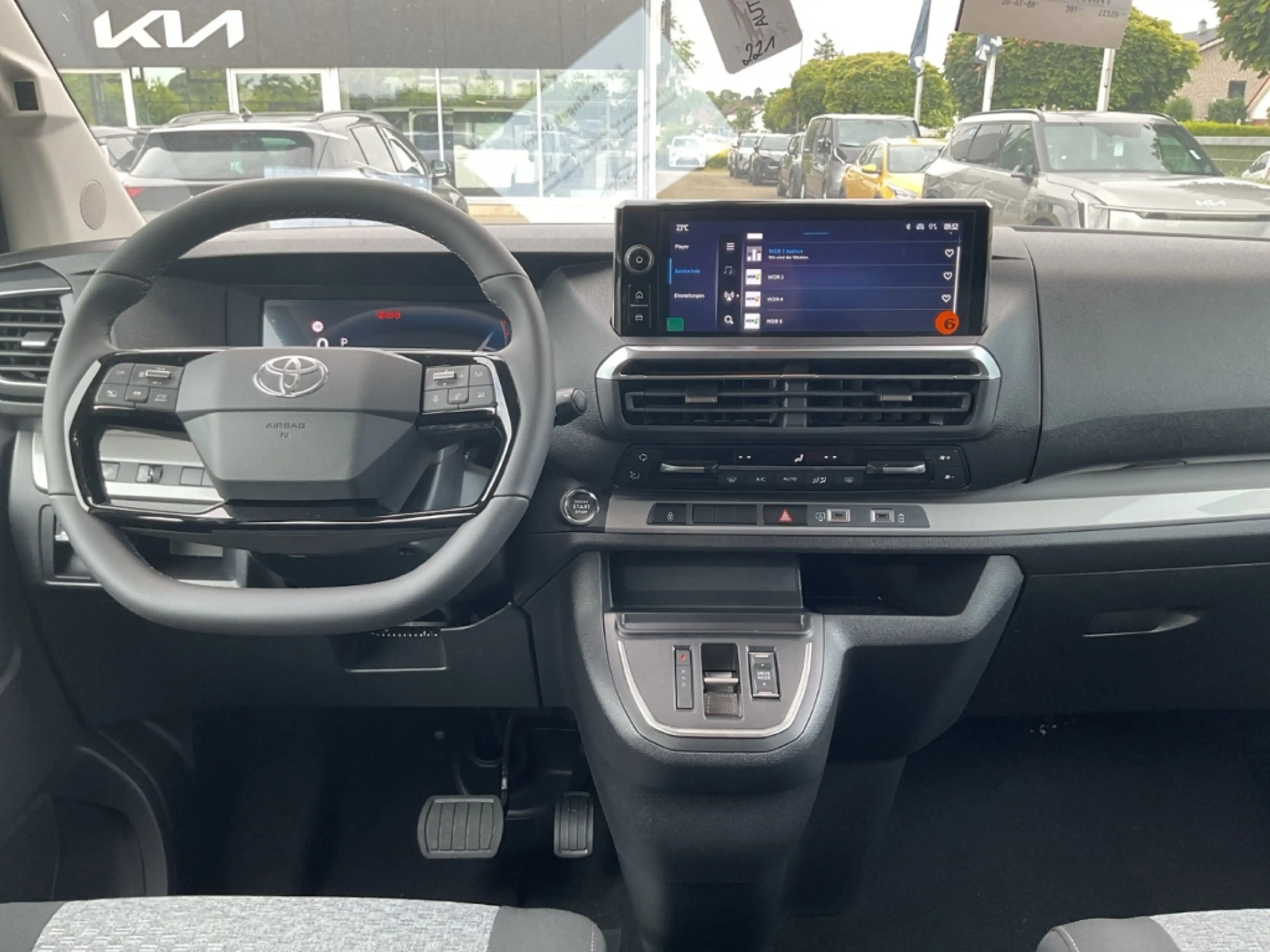 Toyota Proace Verso L2 Teamplayer ANHÄNGERKUPPLUNG Navi LED ACC — photo 12