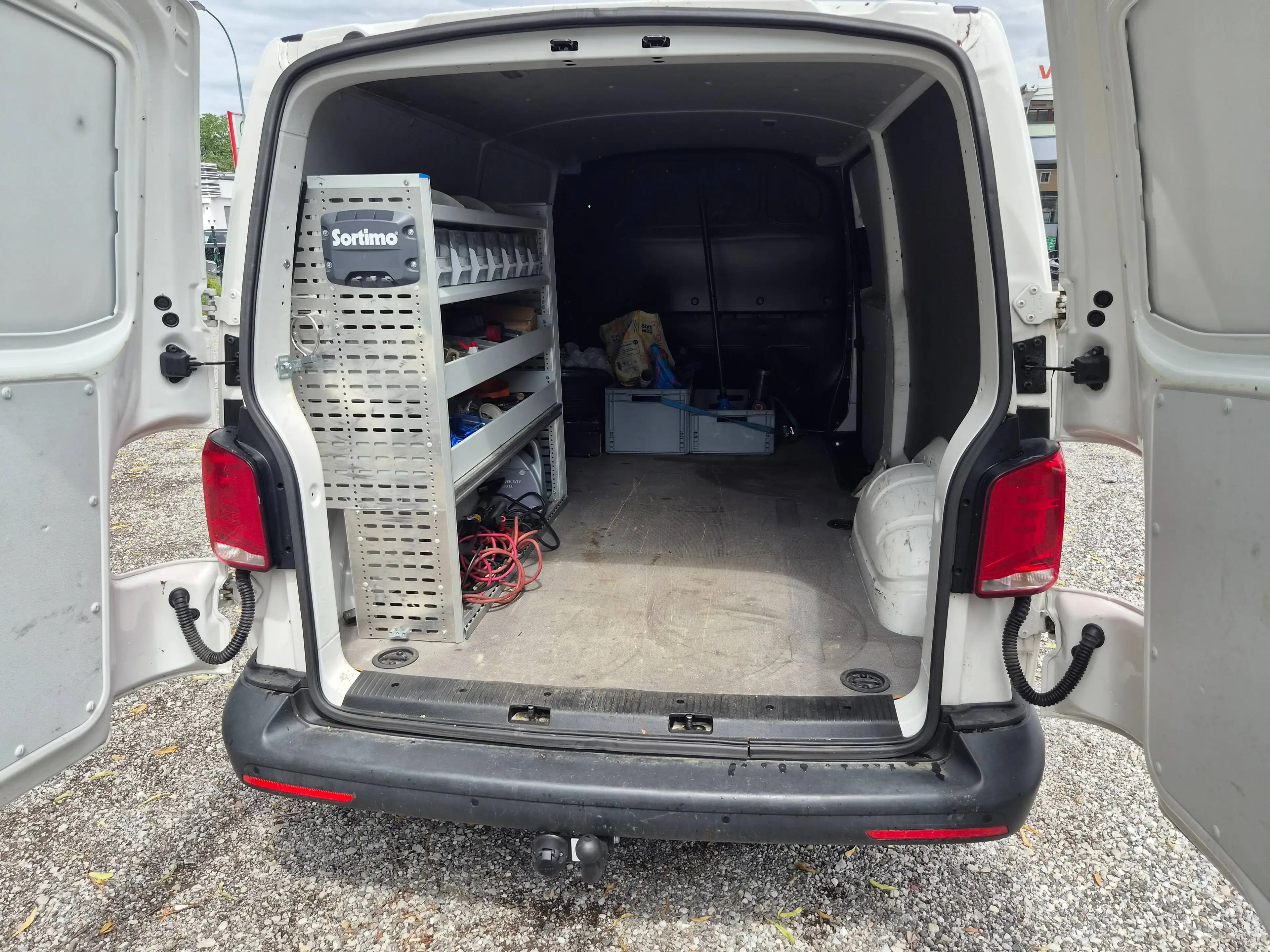 Volkswagen T6.1 Transporter FWD lang — photo 12