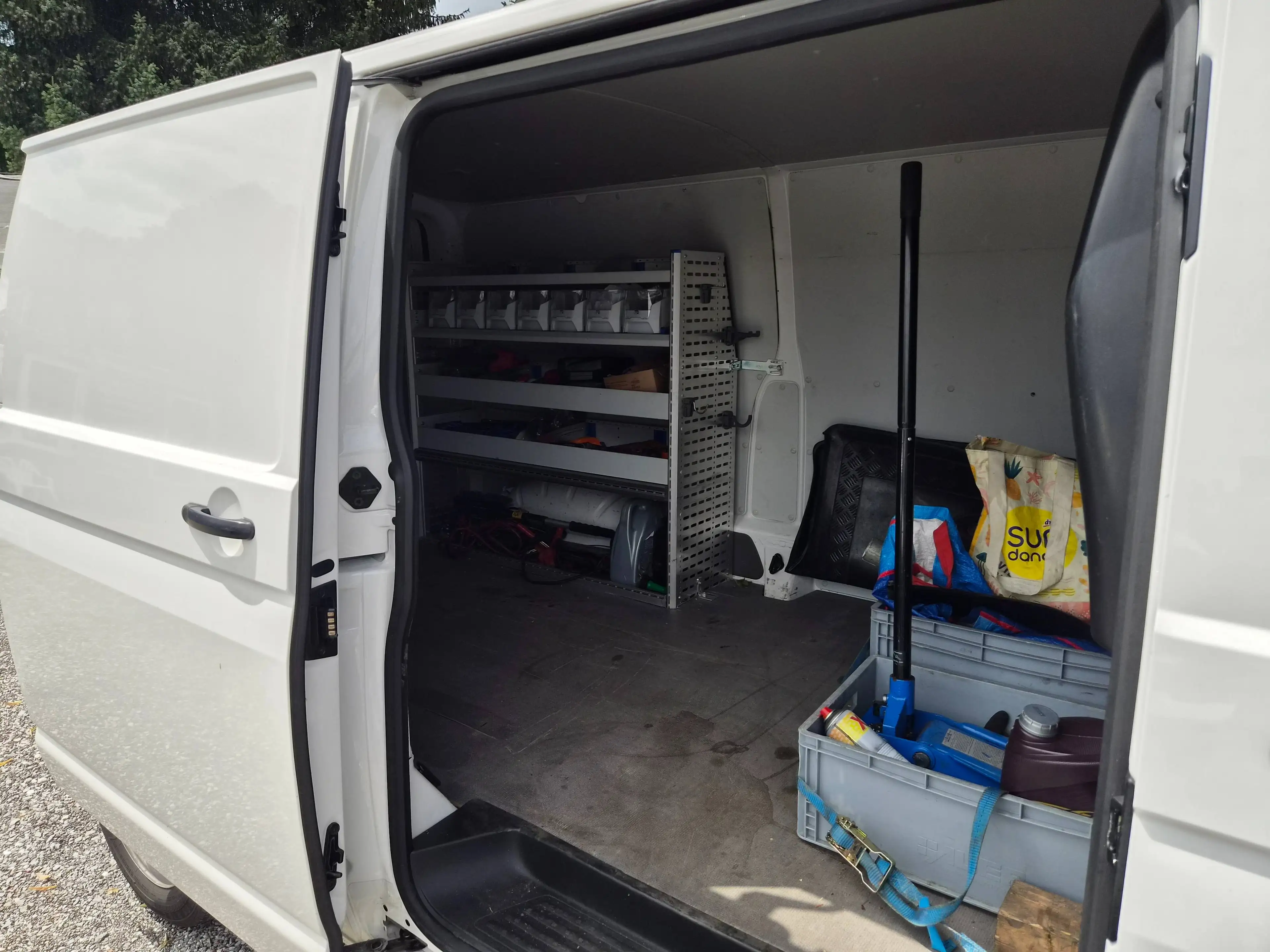 Volkswagen T6.1 Transporter FWD lang — photo 10