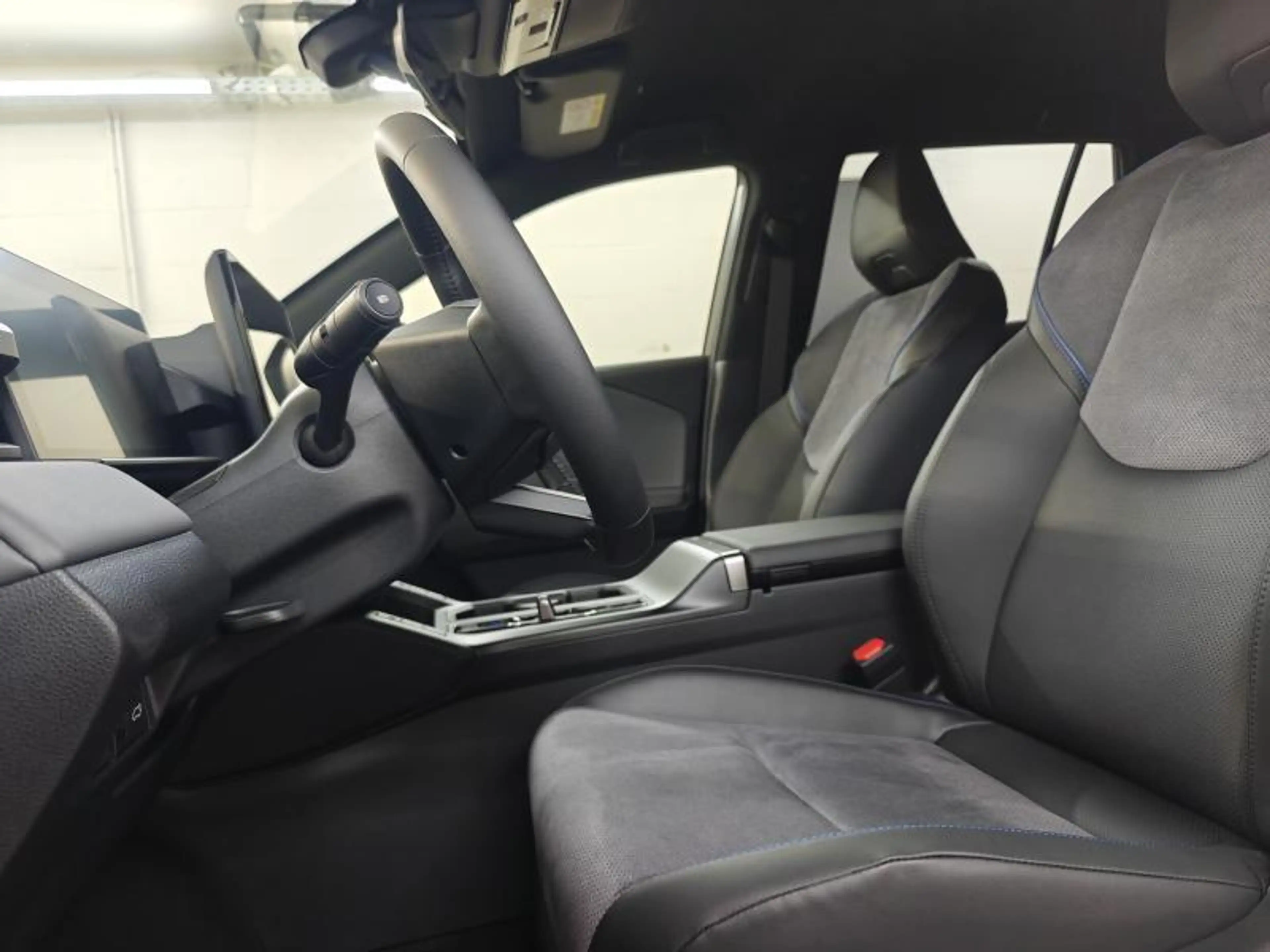 Toyota RAV 4 Style AWD - 477km - Garantie — photo 4