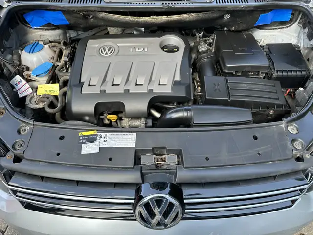 Volkswagen Touran view 8
