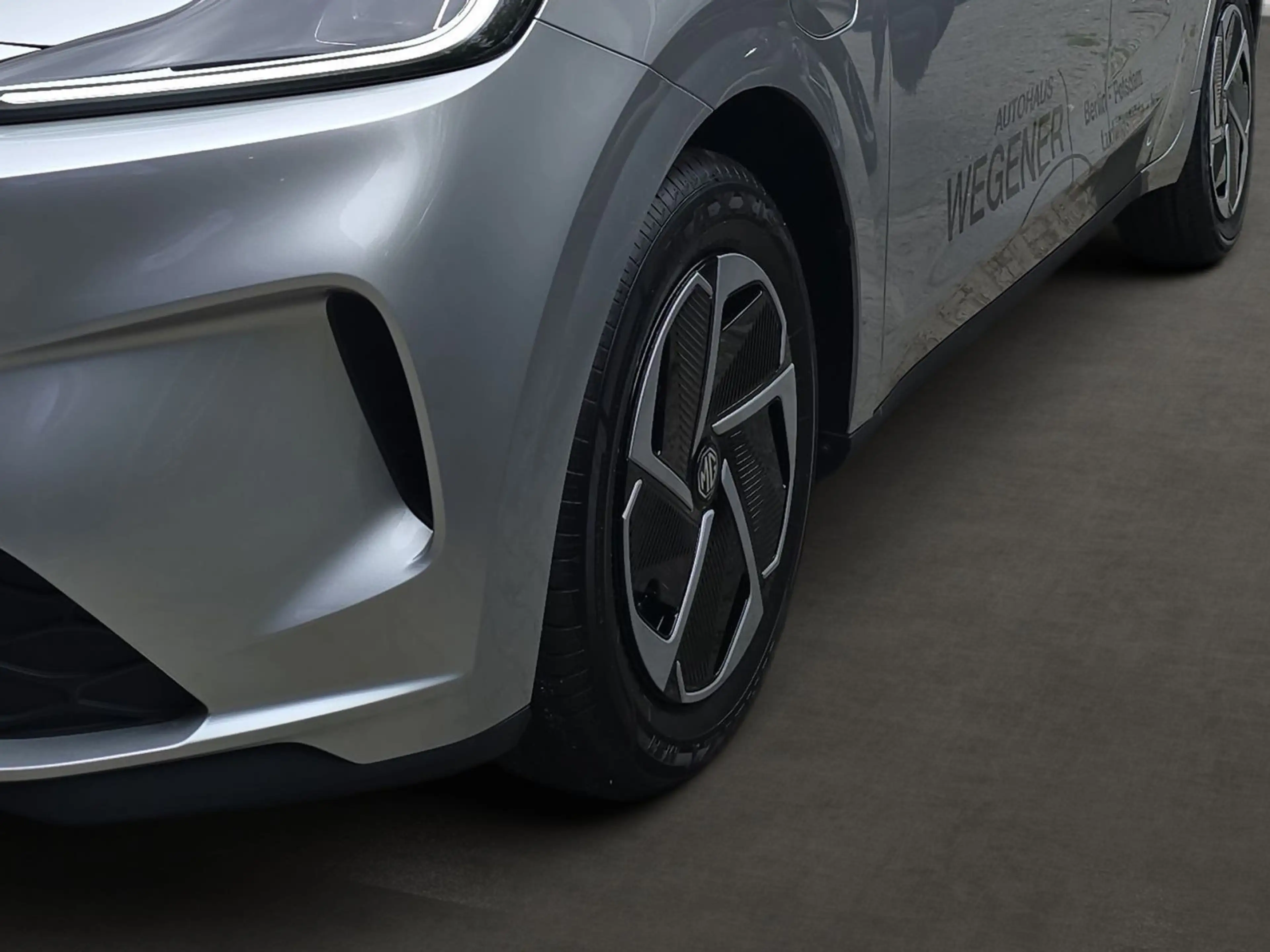 MG MG4 Urban 54kWh Comfort — photo 6