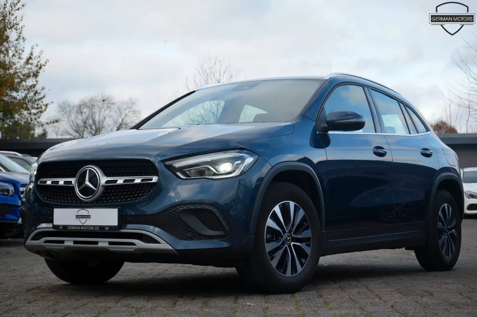 Mercedes-Benz GLA 200 7G-DCT STYLE  LED|NAVI|APPLE CP|BUSINESS Blauw - 1