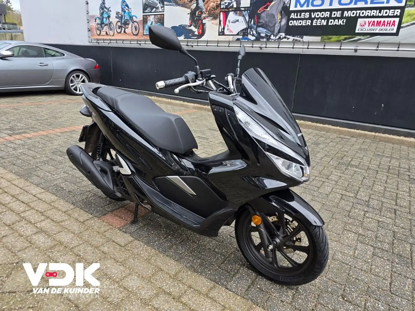 Honda PCX 125 Zwart - 2
