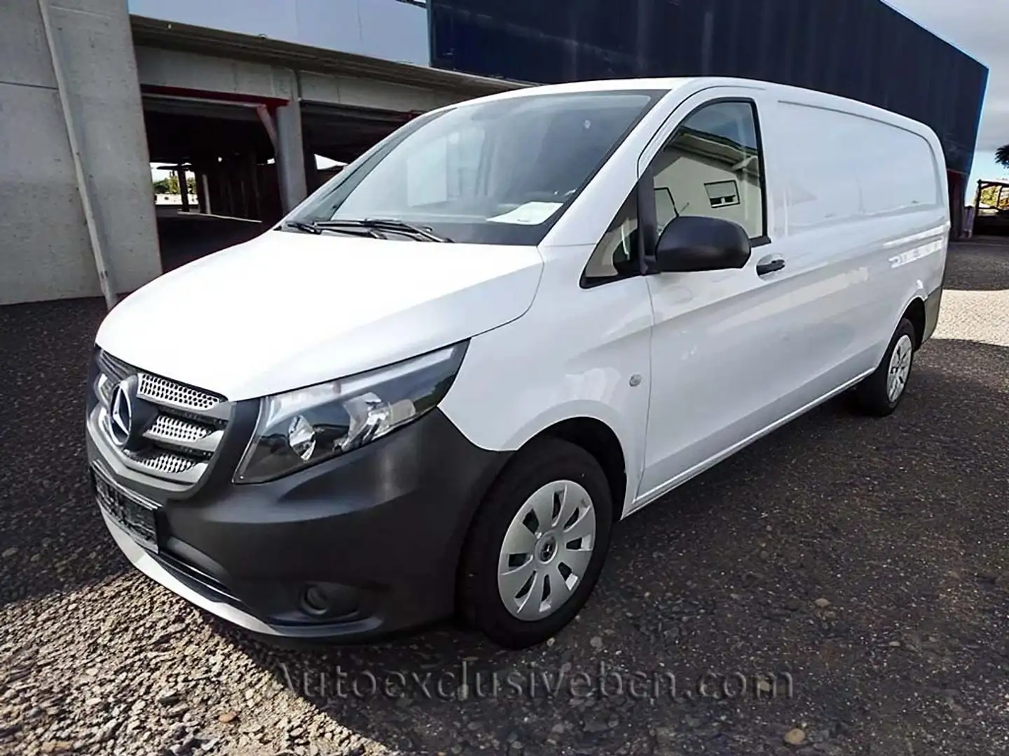Mercedes-Benz Vito Furgón 116CDI Pro Extralarga Blanc - 1
