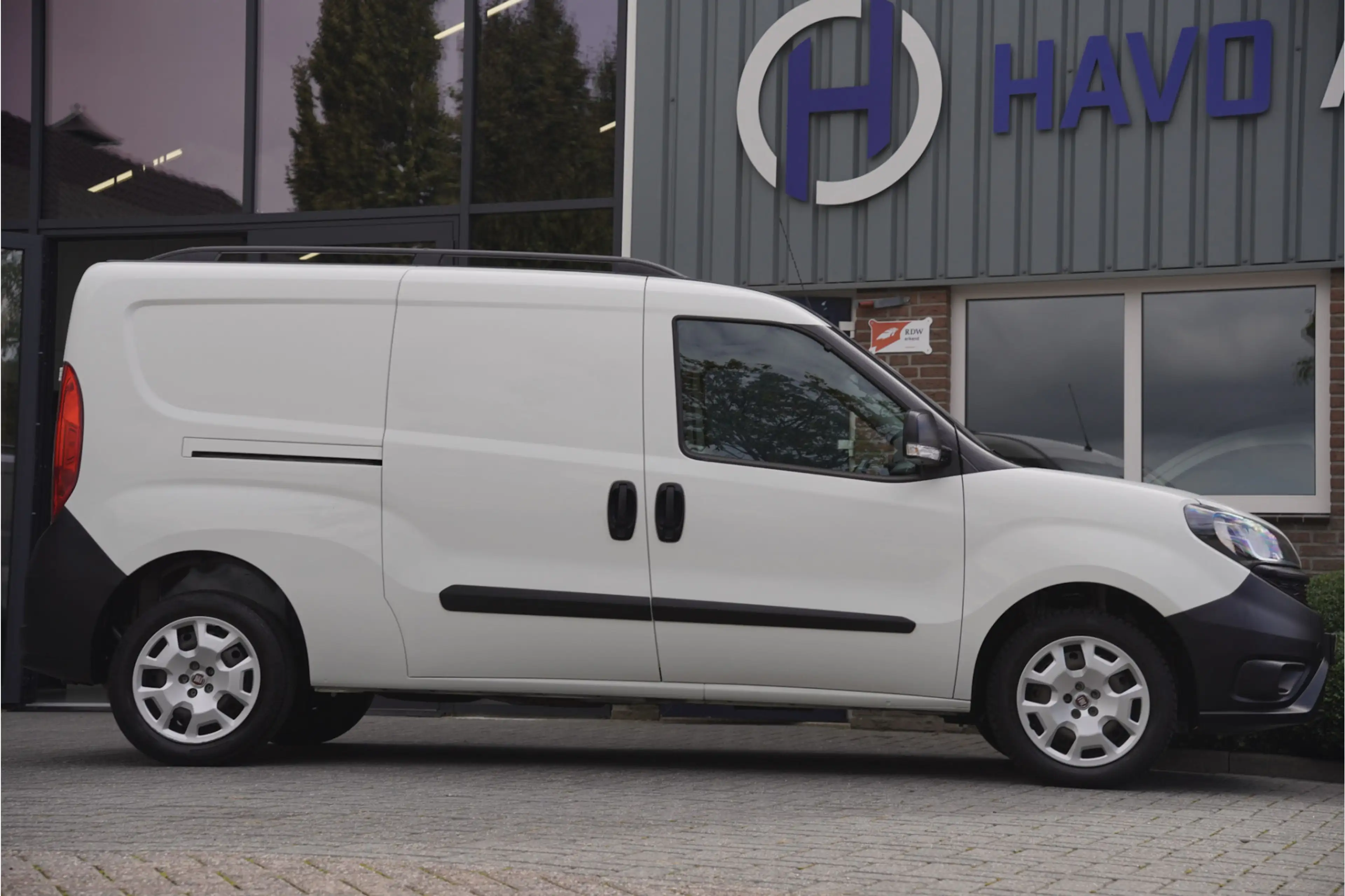 Fiat Doblo Cargo 1.4 T-Jet L2 Maxi, AIRCO, TREKHAAK, INCL. BT — photo 13