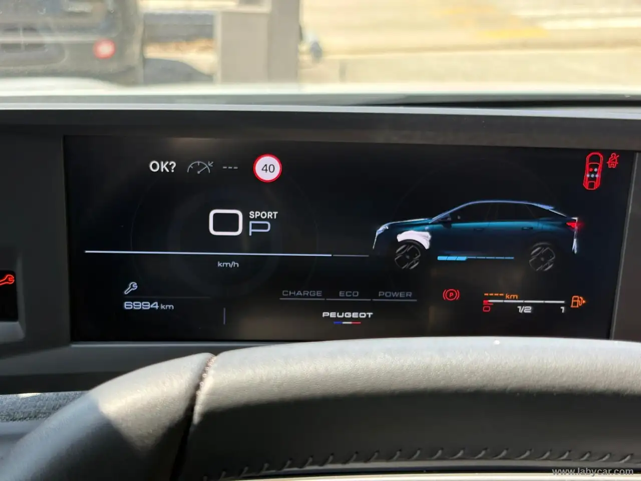 Peugeot 3008 Hybrid 136 e-DCS6 Allure 29