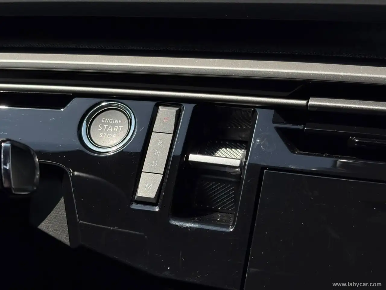 Peugeot 3008 Hybrid 136 e-DCS6 Allure 18