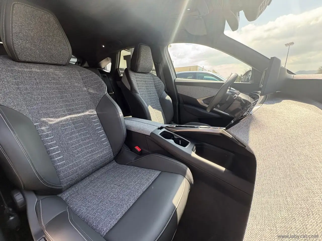 Peugeot 3008 Hybrid 136 e-DCS6 Allure 13