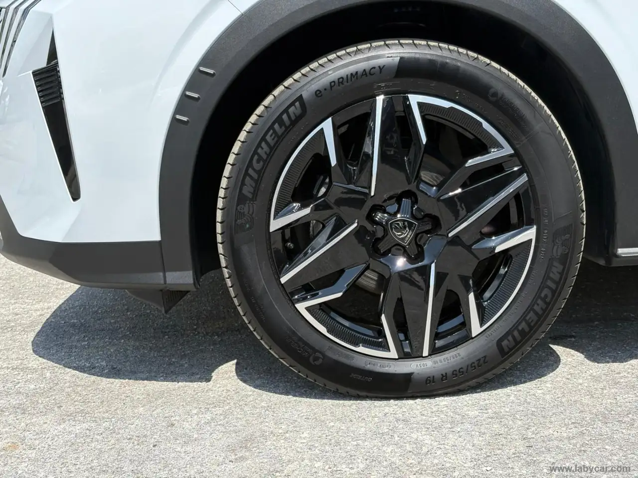 Peugeot 3008 Hybrid 136 e-DCS6 Allure 9