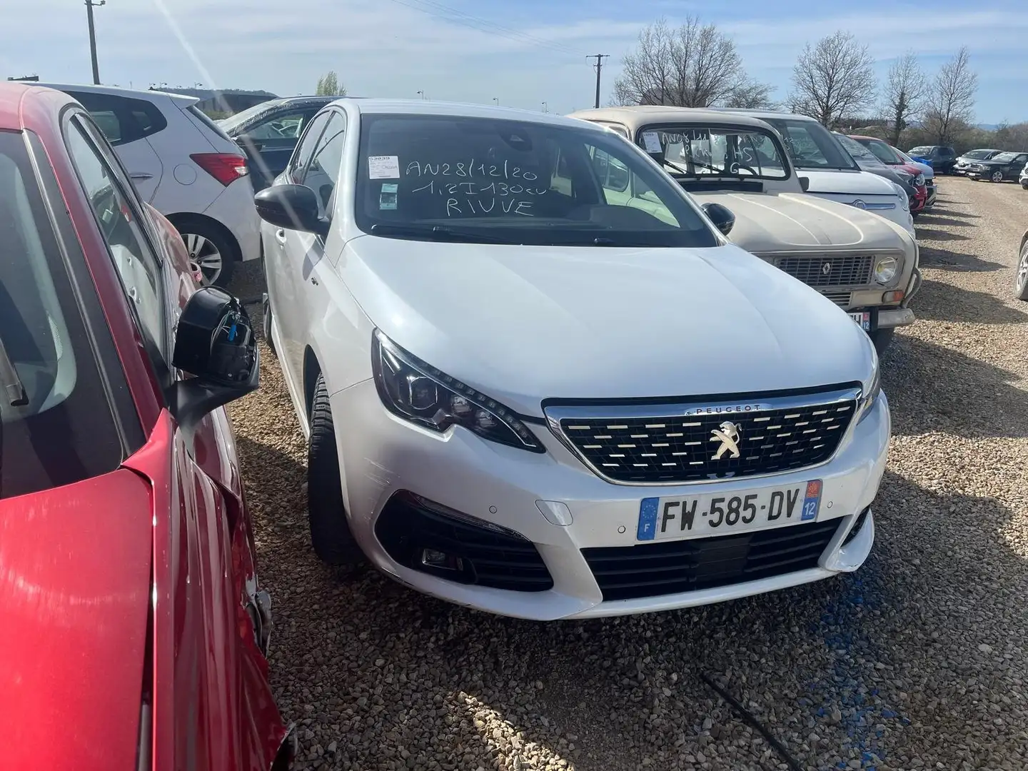 Peugeot 308 II 1.2i PureTech 130 GT EAT8 / FW585 Blanc - 1