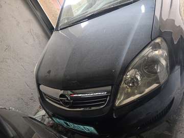Van Edition 111 Jahre 1,9 CDTI DPF Aut.