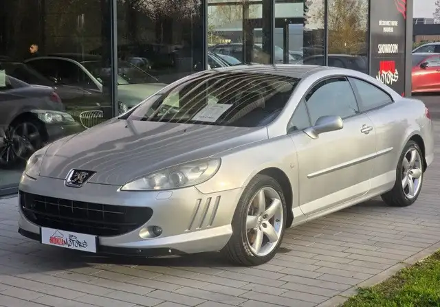 Peugeot 407 view 3