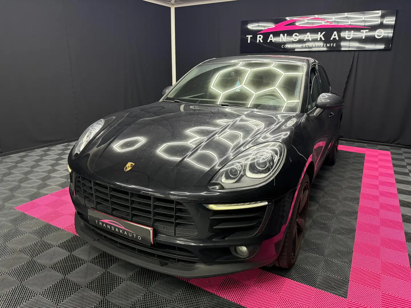 Porsche Macan Macan 2.0 Turbo PDK/ Garantie 12 MOIS Schwarz - 2