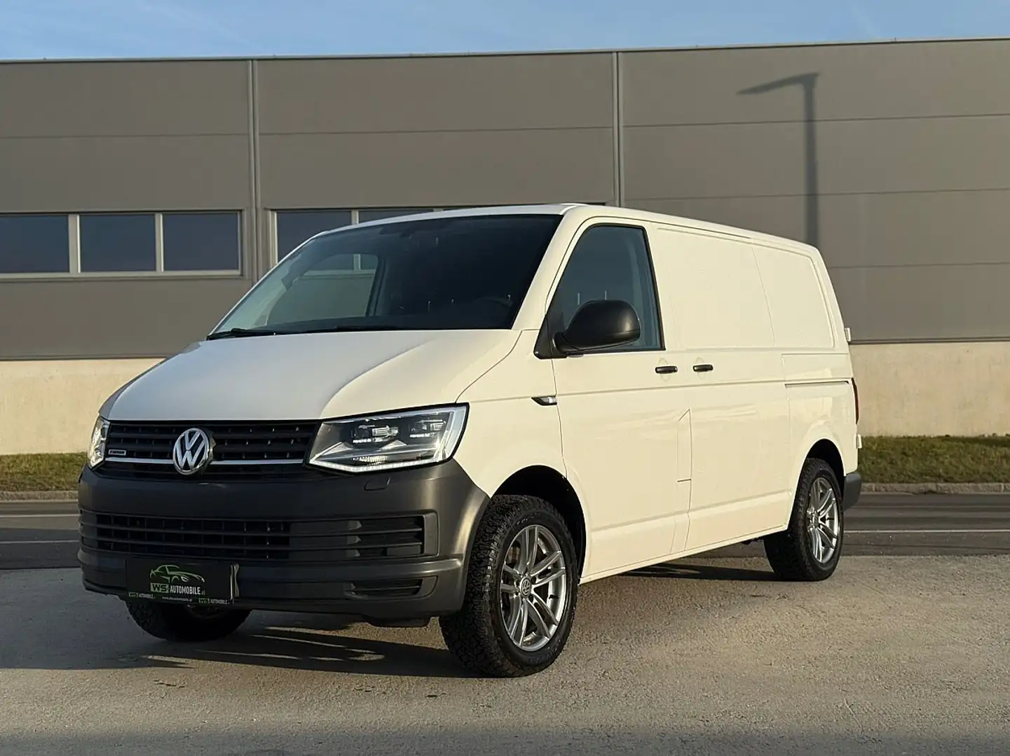 Volkswagen T6 Transporter T6 Kastenwagen KR 2,0 TDI 4Motion BMT DSG Campi... Weiß - 1