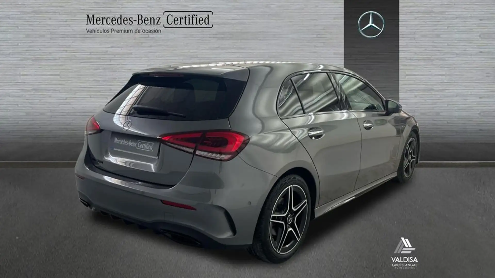 Mercedes-Benz A 180 d AMG Line (EURO 6d) - 2