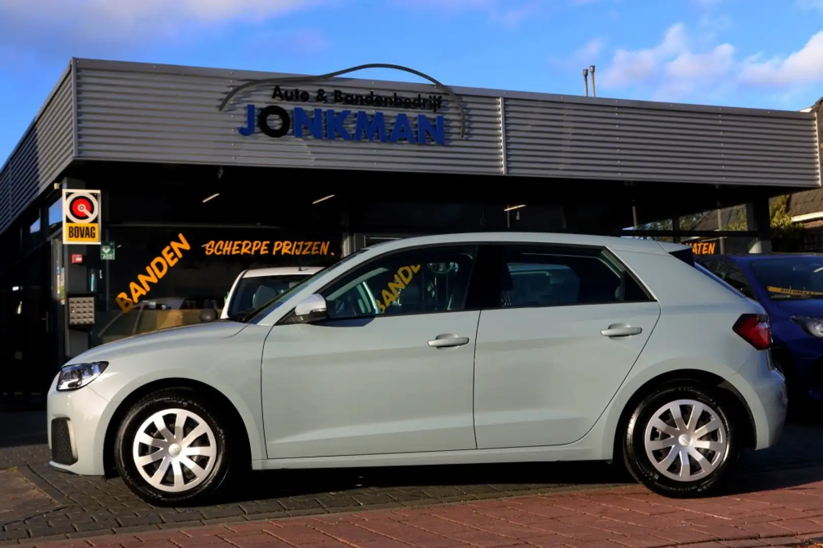 Audi A1 25 TFSI Pro Line. *16540KM * NIEUWSTAAT Grijs - 1