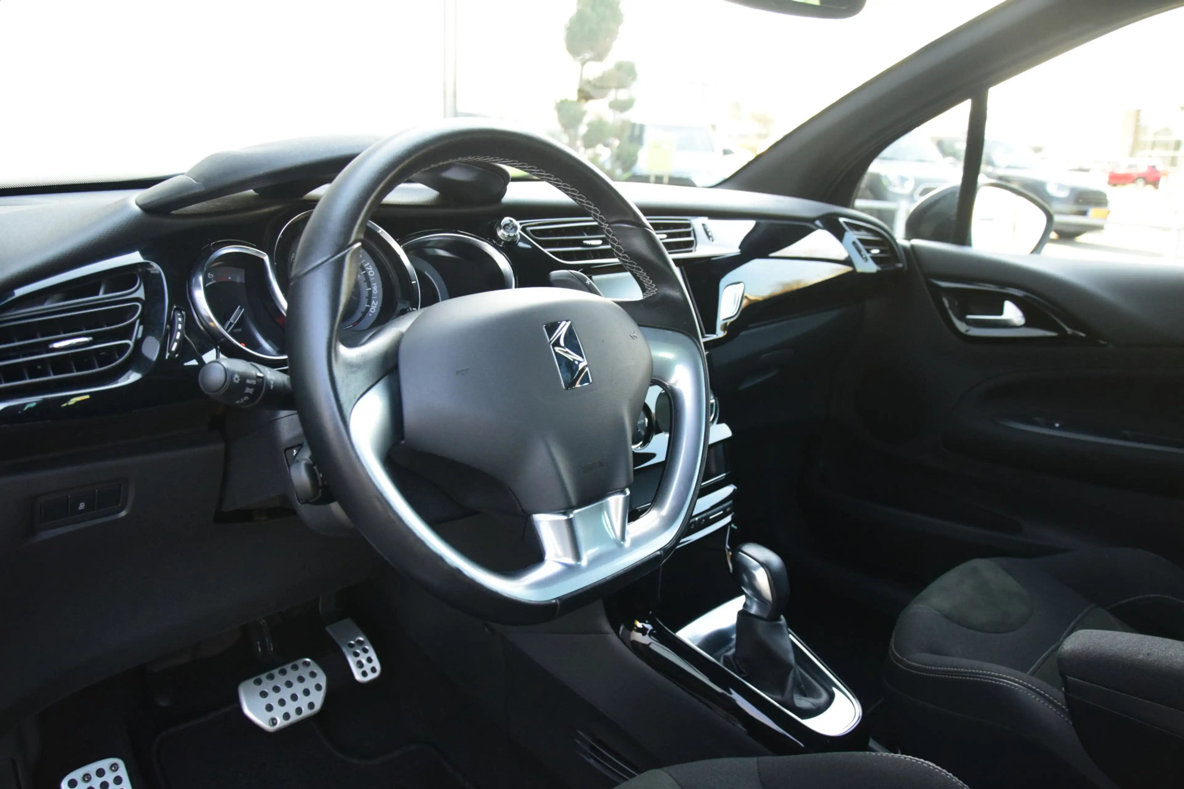 DS Automobiles DS 3 1.2 PureTech Automaat Connected Chic Camera Ecc Cr — photo 19