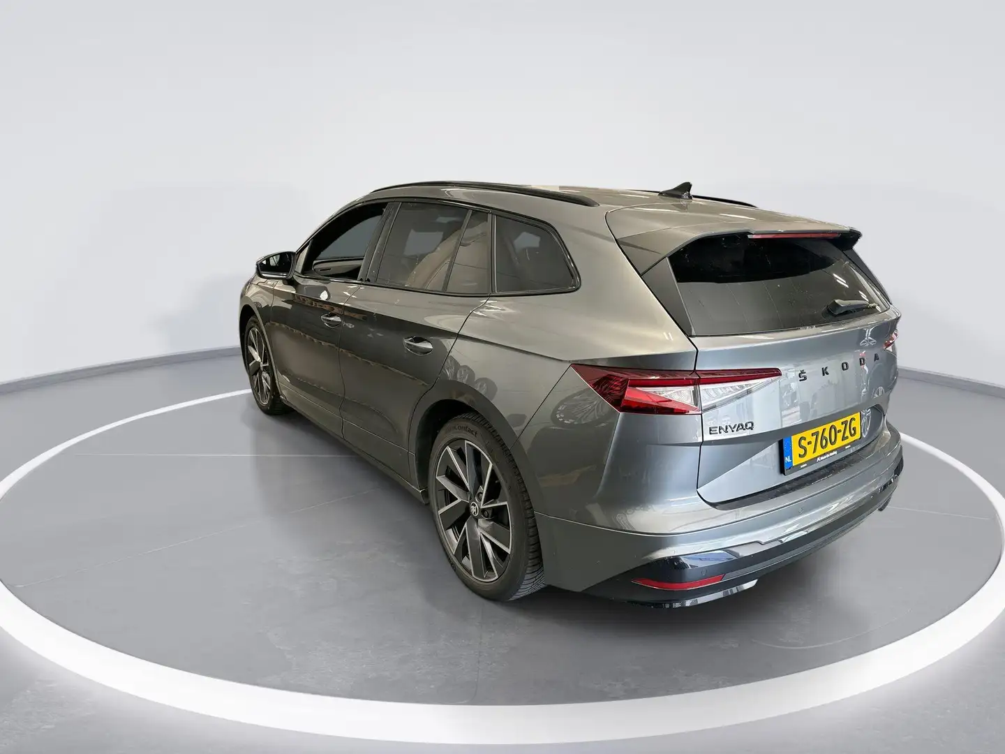 Skoda Enyaq iV 60 180pk Sportline · Camera · Apple/Android Car Grijs - 2