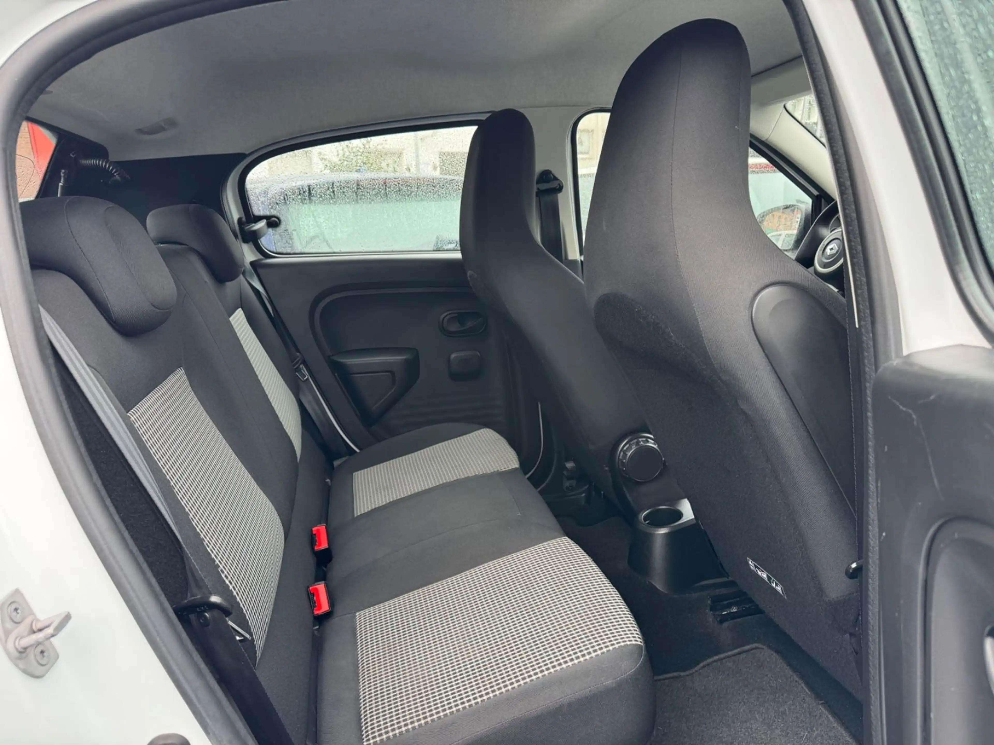 Renault Twingo Life*TÜV NEU*KLIMA* — photo 10